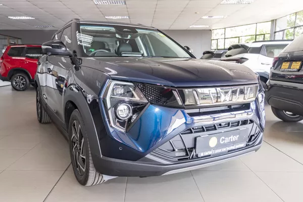 Vehicle Image for 2/3for Mahindra XUV 3XO 1.2T AX7L (automatic | petrol)