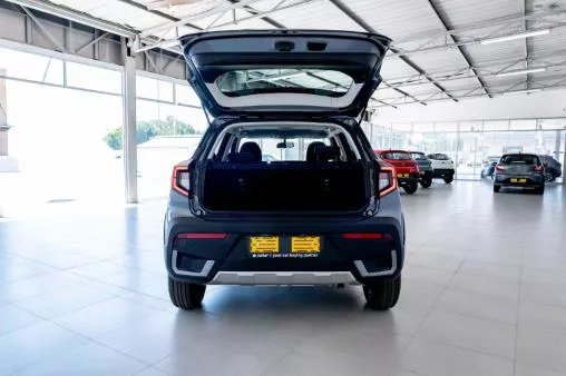 Vehicle Image for 2/3for Mahindra XUV 3XO 1.2T MX3 auto (automatic | petrol)