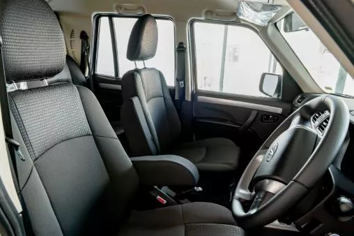 Vehicle Image for 3/3for Mahindra Pik Up 2.2CRDe double cab S6 Karoo auto (automatic | diesel)