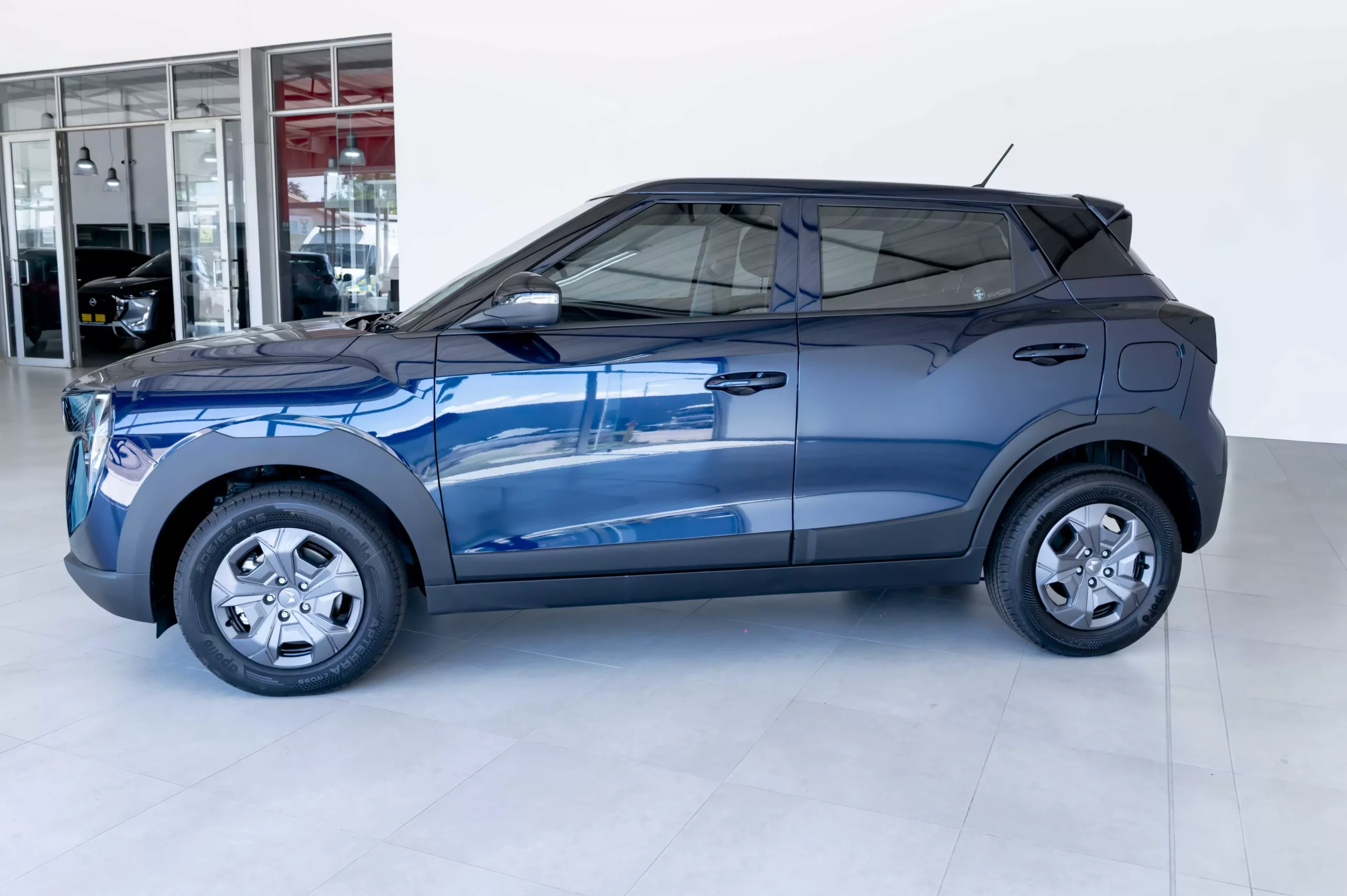 Vehicle Image for 2/3for Mahindra XUV 3XO 1.2T MX2 auto (automatic | petrol)