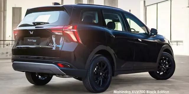 Mahindra XUV700 2.0T AX7L Black Edition 2025